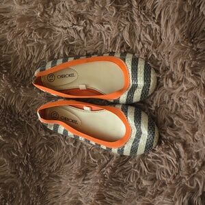 Striped B&W glitter flats, Cherokee, Girls 13, new, no tags